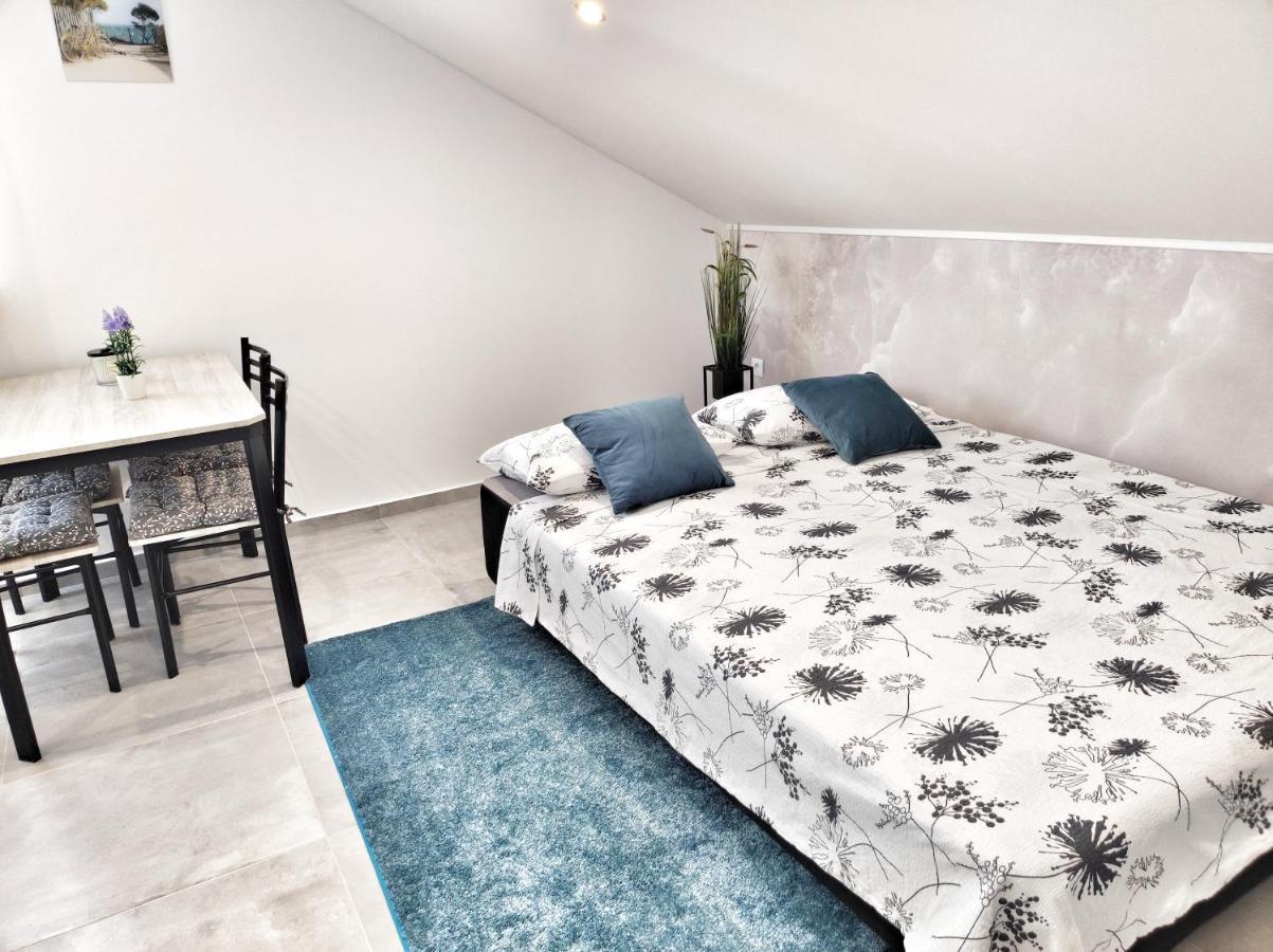 Apartment Tina Stinjan *